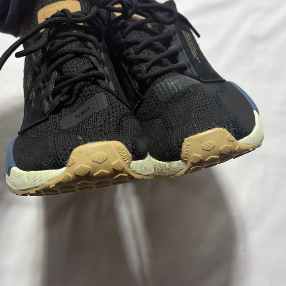 Adidas NMD R1 V2 Core Black 2022 Shoes size 7 - Picture 7 of 8